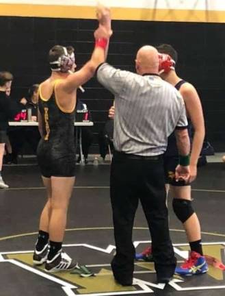 Junior wrestling team posts winning meet, 3-1
