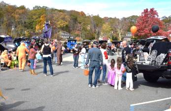 Happy UGL families participating in the costume.