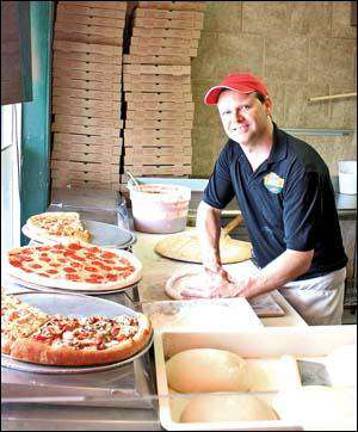 TJ's Pizzeria Café - good food, good neighbor