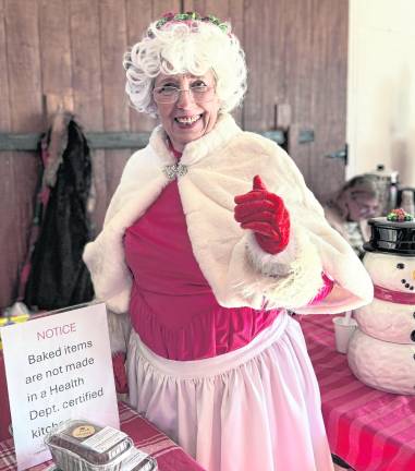 Tina Ree, former West Milford Women’s Club president and current NJ Women’s Club Conference Coordinator, dressed as Mrs. Claus.