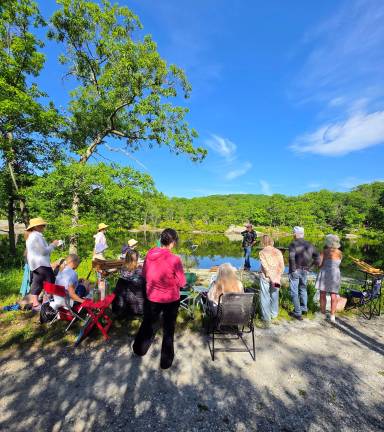 Watercolor artist leads plein air workshop
