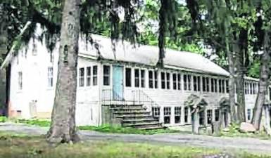 The current manor house at Lindy’s Lake was included in George Spinnler’s community developed in 1928 named in honor of aviator Charles Augustin Lindberg Jr.