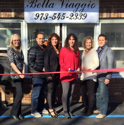 Photo by Caitlin Cantrelli From left ,Amanda DeBlock, Rick Botti, Tracey Botti, Mayor Bettina Bieri, Linda Centrelli, and Craig Centrelli