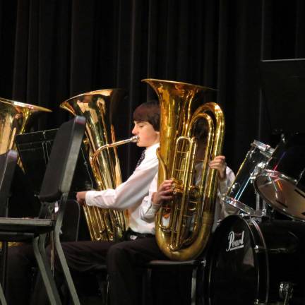 Snow won't deter Macopin bands