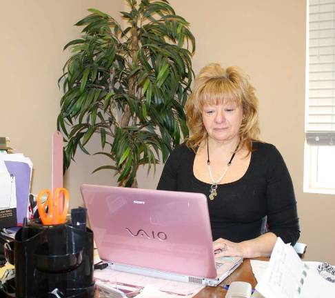 Realtor Lorra Colwell makes a move