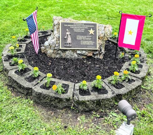 A monument in honor of the fallen.