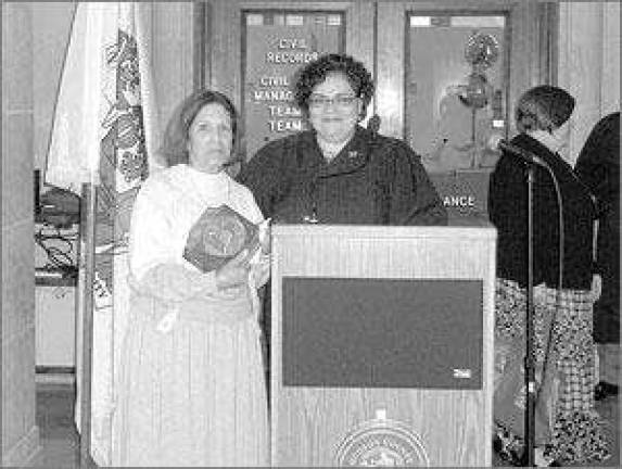 Highland Lakes resident receives 2006 Liberty Bell Award