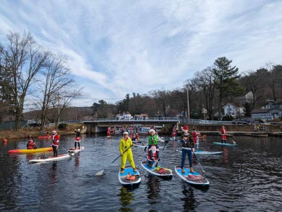 The paddleboarders reach the east arm of Greenwood Lake. (Photo courtesy of Micki Lees)