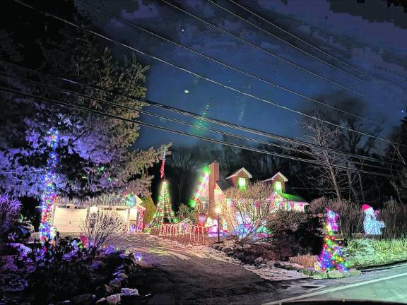 West Milford home ready for Christmas