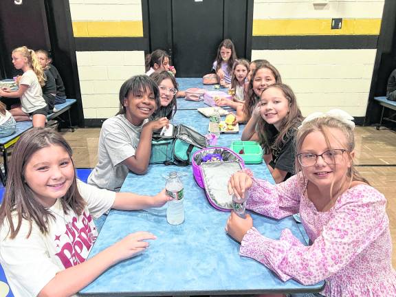 Upper Greenwood Lake Elementary welcomes new students and families