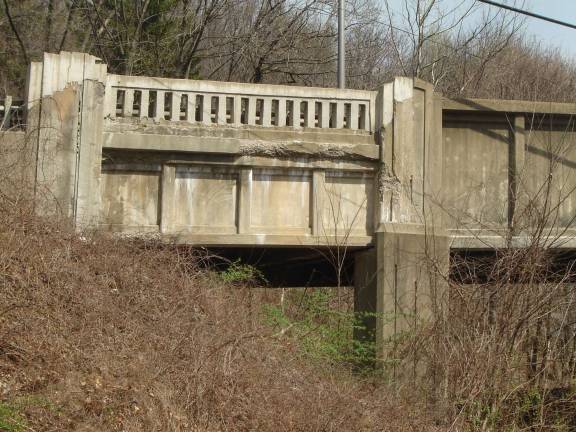 The High Crest Bridge on Route 23 in the Township of West Milford at the Kinnelon Borough boundary will be reconstructed with travel delays expected when the project starts.