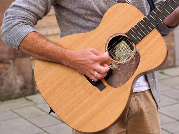 Free outdoor concerts Monday, Thursday