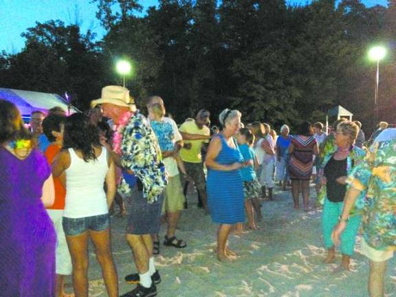 Parrot Beach gets them up and dancing