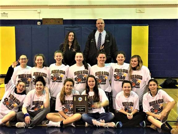 Lady Highlanders get in the win column