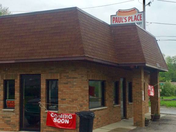 Photo by Don WebbA welcome sign appeared on Paul's Place at 1849 Greenwood Lake Turnpike, Hewitt, NJ , which had been closed for several months.
