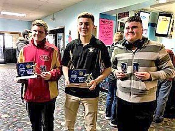 WMHS bowlers take first place