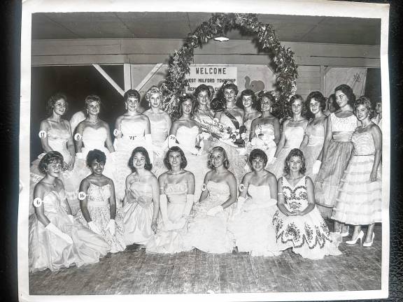 Miss GOP and Miss Princess of the Lakes contestants pose during a West Milford Republican Organization event at Green Valley Park in 1959. (File photo by Ann Genader)