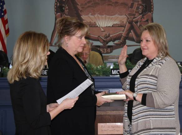 Dale, Signorino sworn in