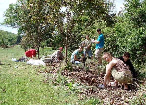 Photo courtesy of NJBG. This summer, join the Second Saturday Gardeners for hands-on gardening workshops in the Botanical Garden beginning Saturday, June 9. In this photo, volunteers work in the Lavender Garden.