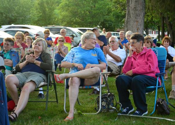 A good crowd turned out for one of the area's favorite bands.