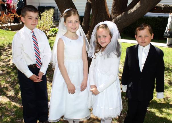 St. Joseph's holds communion