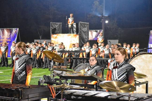 14 marching bands compete