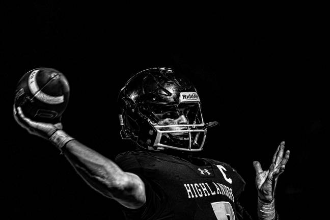 Aydin Deane prepares to pass.