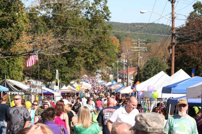 Photo by Don Webb Union Valley Road is a sea of people during the Autumn Lights Festival.