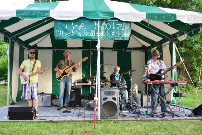 Photos by June Anderson The Kootz kicked off the library's summer events on July 11.