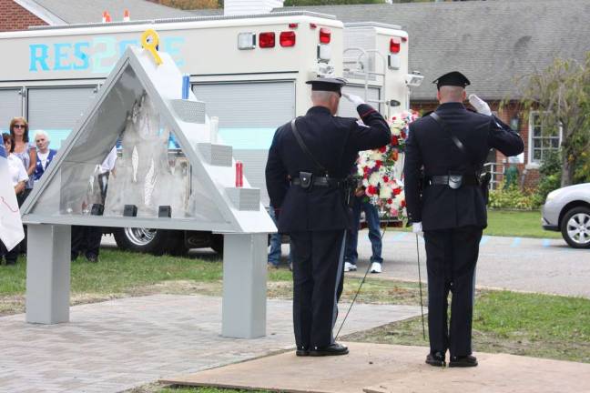 West Milford Police Department representatives lay memorial wreath. Photo by Ginny Raue