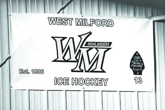 Highlander ice hockey team takes to the ice
