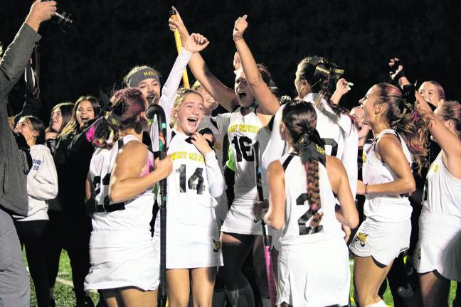 West Milford field hockey caps Season with county title