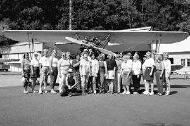 The flying Ninety Nines' visit Warwick airport