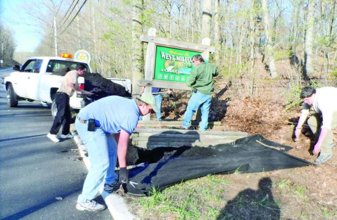 Heat members and volunteers erected the new Welcome to West Milford signs at two entry points to the township.