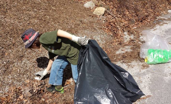 Last year's Beautification Day brought out 1,300 volunteers.