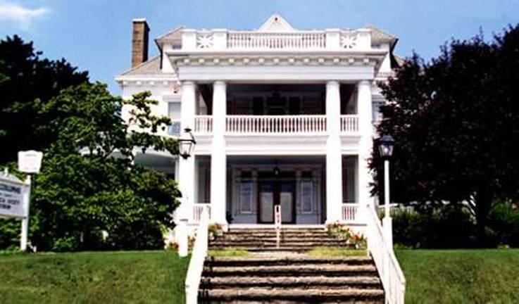 Be a guest at a ghost hunt