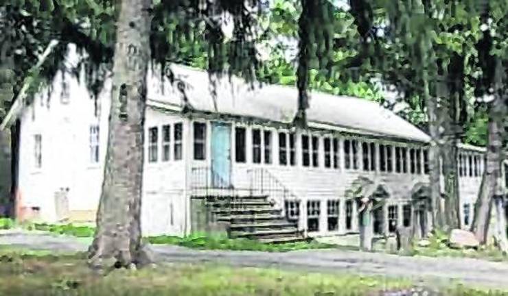 The current manor house at Lindy’s Lake was included in George Spinnler’s community developed in 1928 named in honor of aviator Charles Augustin Lindberg Jr.
