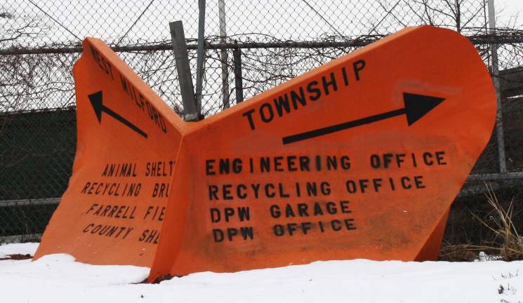 Former DPW director indicted on animal cruelty charges