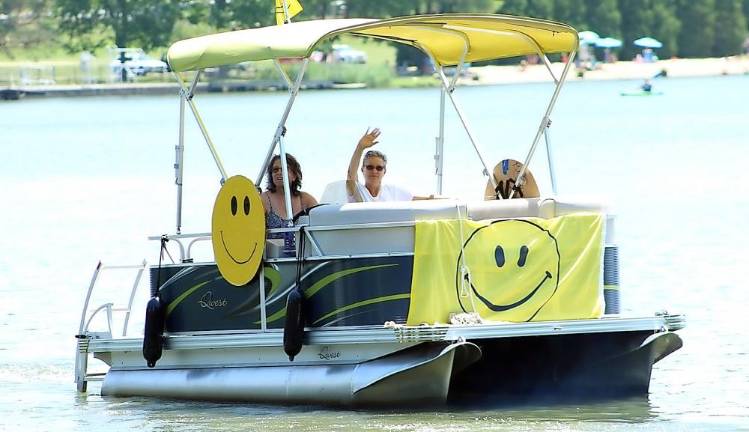 West Milford. First boat parade at Pinecliff Lake