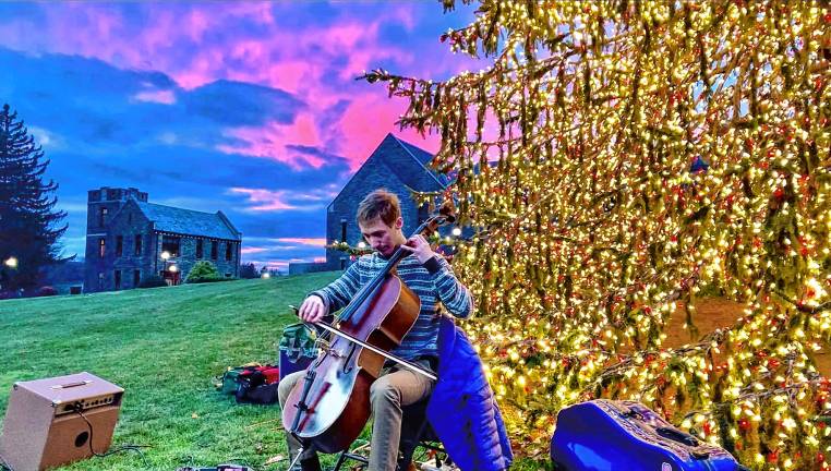 Alex Prizgintas presents ‘Bach to Rock’ on Sunday afternoon at the New Jersey Botanical Garden in Ringwood. (Photo courtesy of Alex Prizgintas)