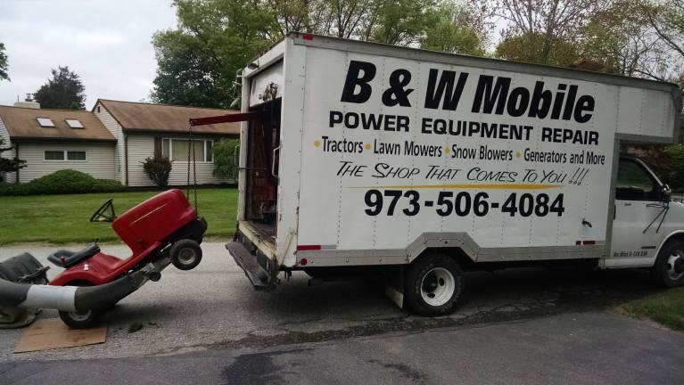 Mobile lawn mower repair in my area deals
