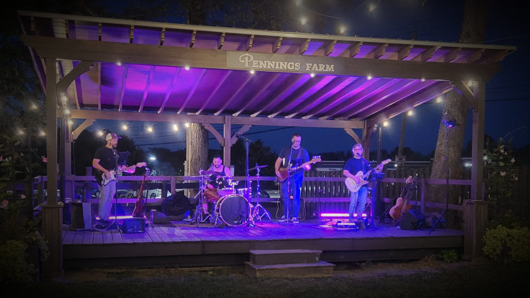 No Promises performs at Pennings Farm.