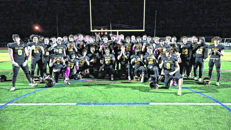 Highlanders end season with division title, playoff breakthrough