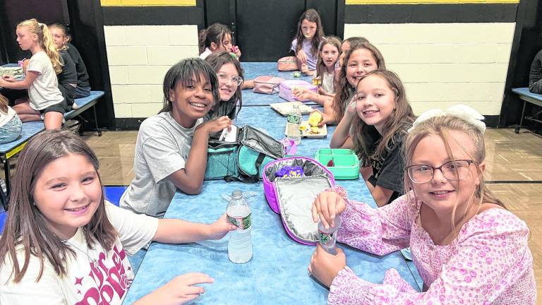Upper Greenwood Lake Elementary welcomes new students and families